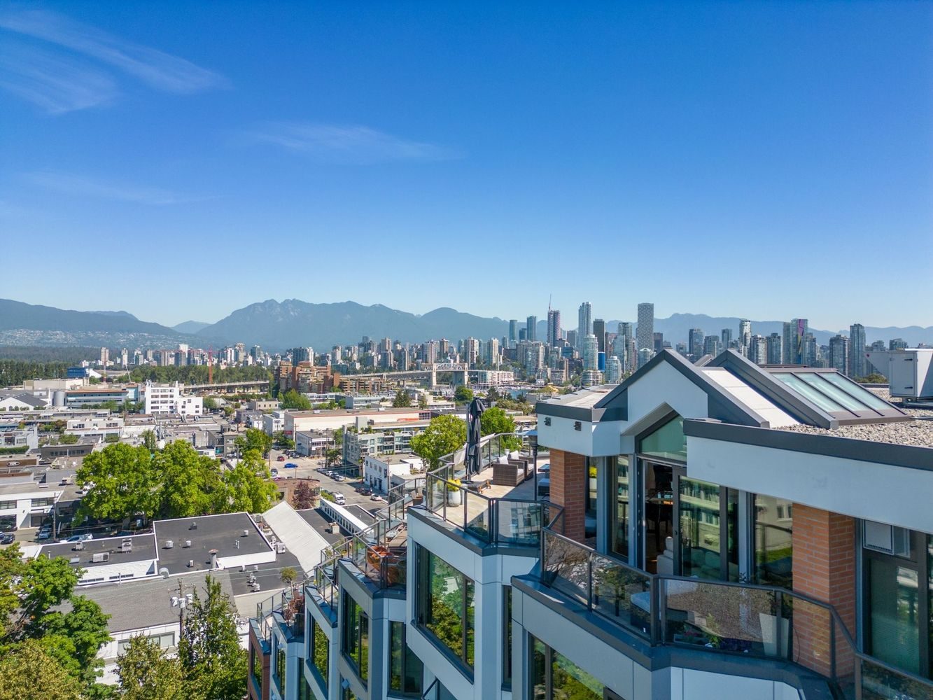 Vancouver residence by Rodrozen Design + Build